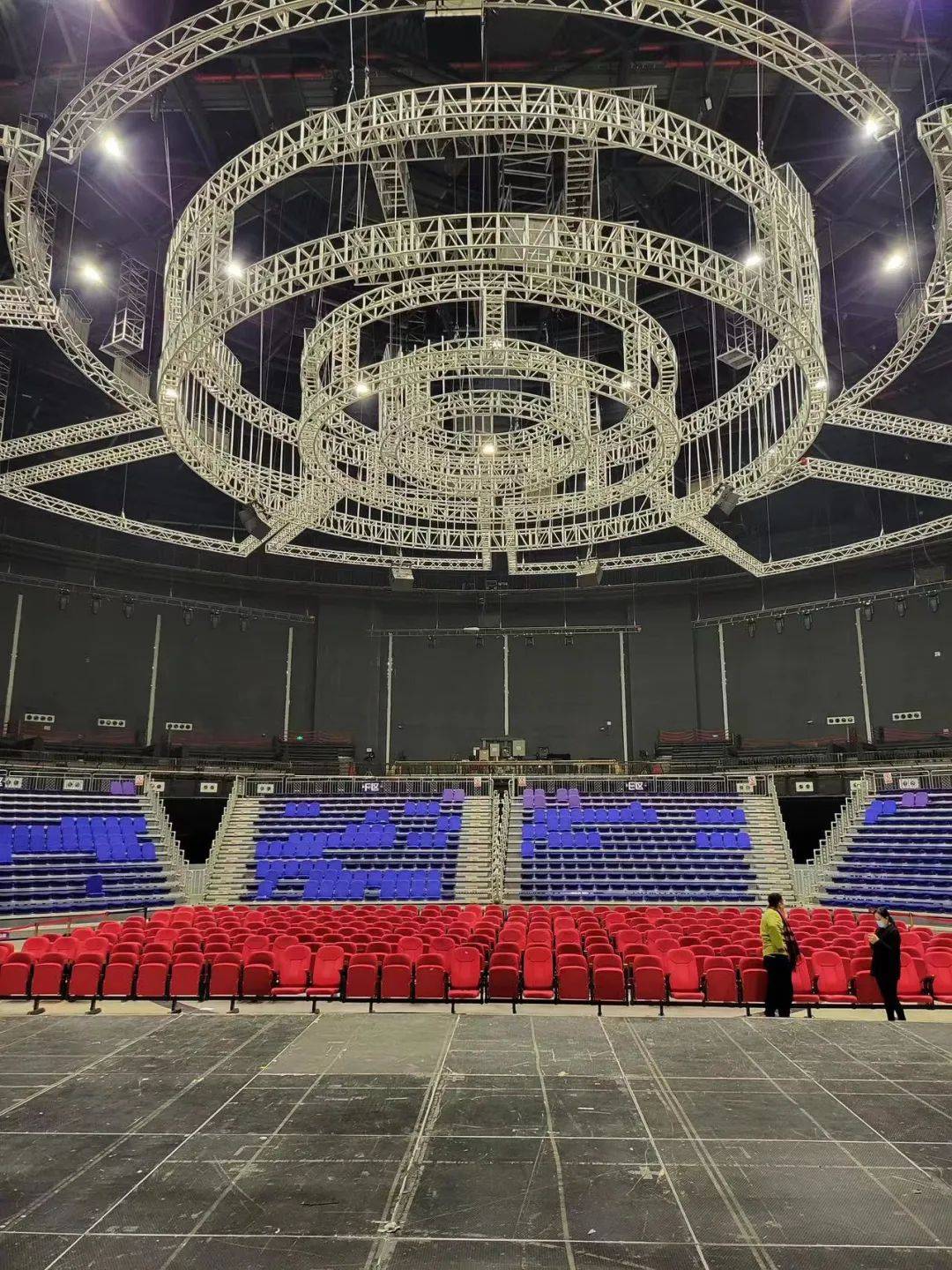 说起太阳宫剧场,总是离不开演唱会,live show,舞台剧,跨年夜等关键字