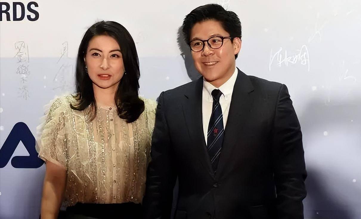 郭晶晶最新代言,评论区大翻车,被爆天价费用,网友直呼变味了_霍启刚