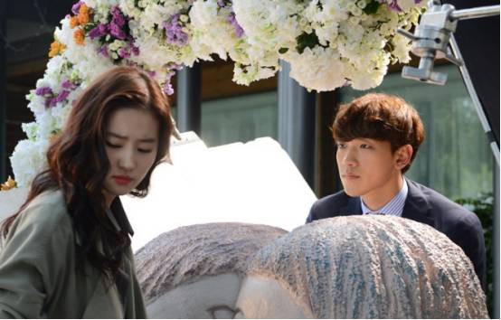 《露水红颜》:中韩明星合作的情感片,里面的爱情非常唯美_刘亦菲_作品