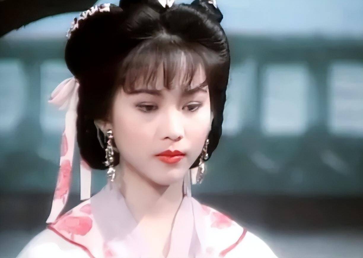 《风之刀》中的凌湘,这是蔡少芬的第一个古装角色,也是她演艺生涯中