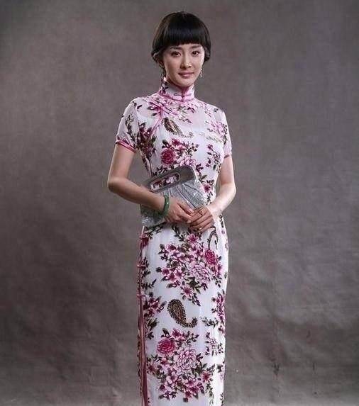 40岁袁泉穿上旗袍太有味道了,杨幂和baby怎么就穿成了时尚圈的笑柄了