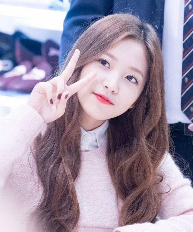 redvelvet教你出行怎么穿,小姐姐们都是照耀机场的美貌啊_yeri_irene