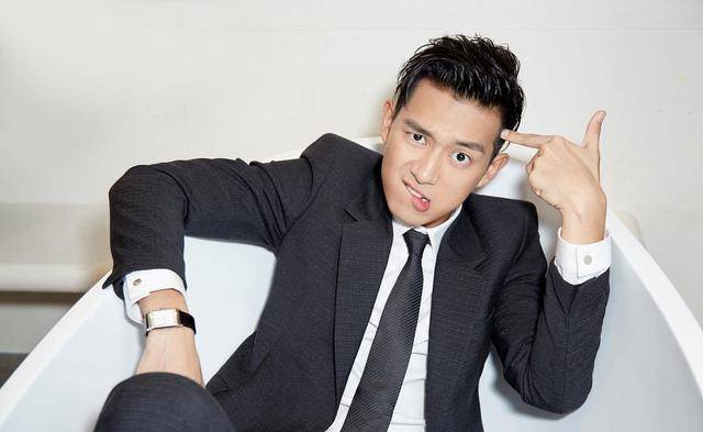 他是一位演员,一路走来从苦到甜,今日讲述:李现_杨紫_表演_演艺