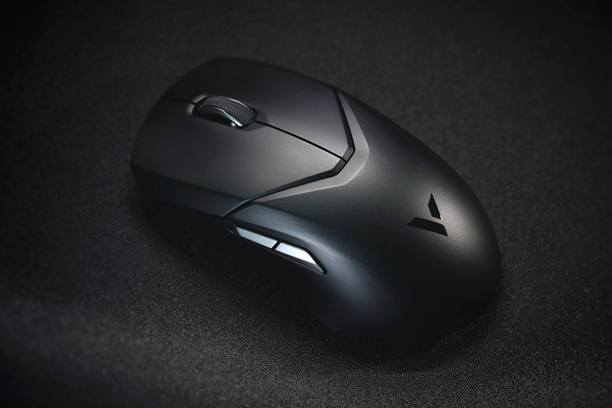 雷柏VT9游戏鼠标:3399引擎加持,补足无线充电,竟然还有隐藏模式?