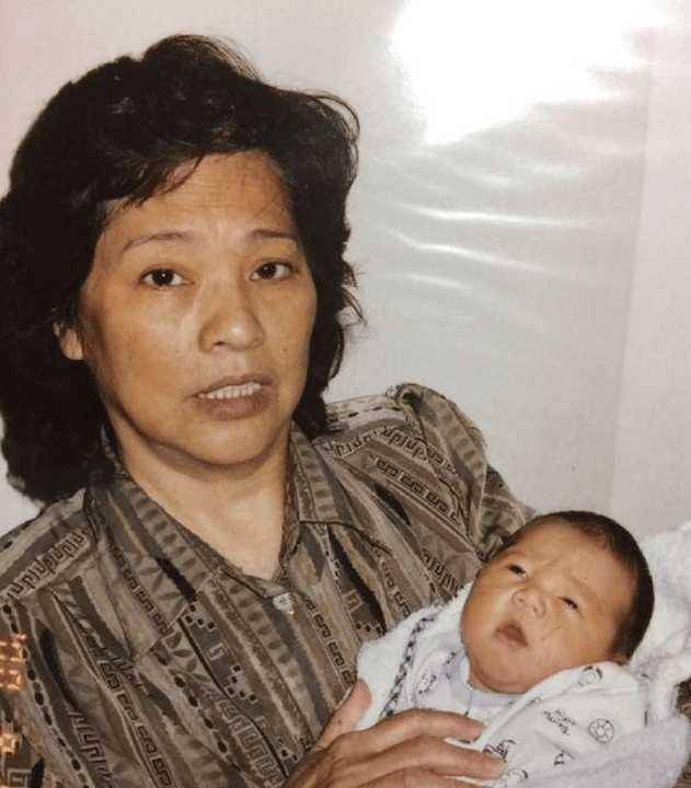 直到2018年,莫少聪在离婚的时候还cue了洪欣,离婚的他没有指责前妻半