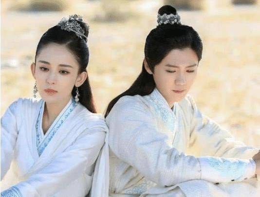 《择天记》这部剧是由鹿晗和古力娜扎一起主演的,鹿晗和古力娜扎都是