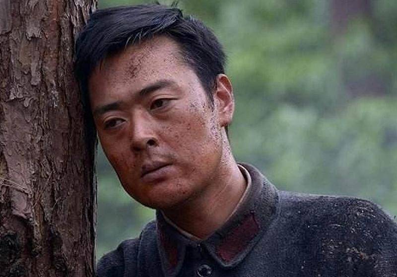 亮剑魏和尚张桐:最穷时吃狗粮,患抑郁曾自杀,妻子陪他走出低谷_父母
