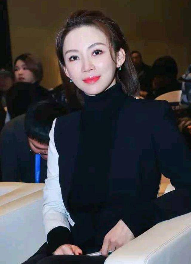 九球天后潘晓婷:人美实力强,因身材好憾失冠军,身价八亿无人娶_台球