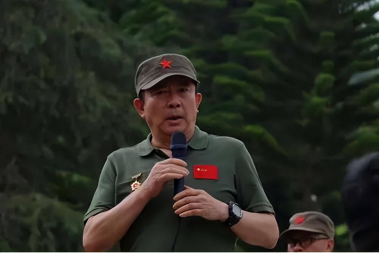 老山主攻营长臧雷,曾在烈士陵园洒泪:这里的烈士99%都没有后代_野战