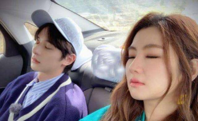 观众已经入戏太深,张轩睿selina却在演戏?