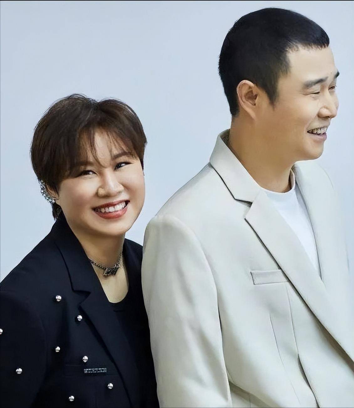 16岁女儿颜值"整容式"逆袭_风格_沈春阳_西装