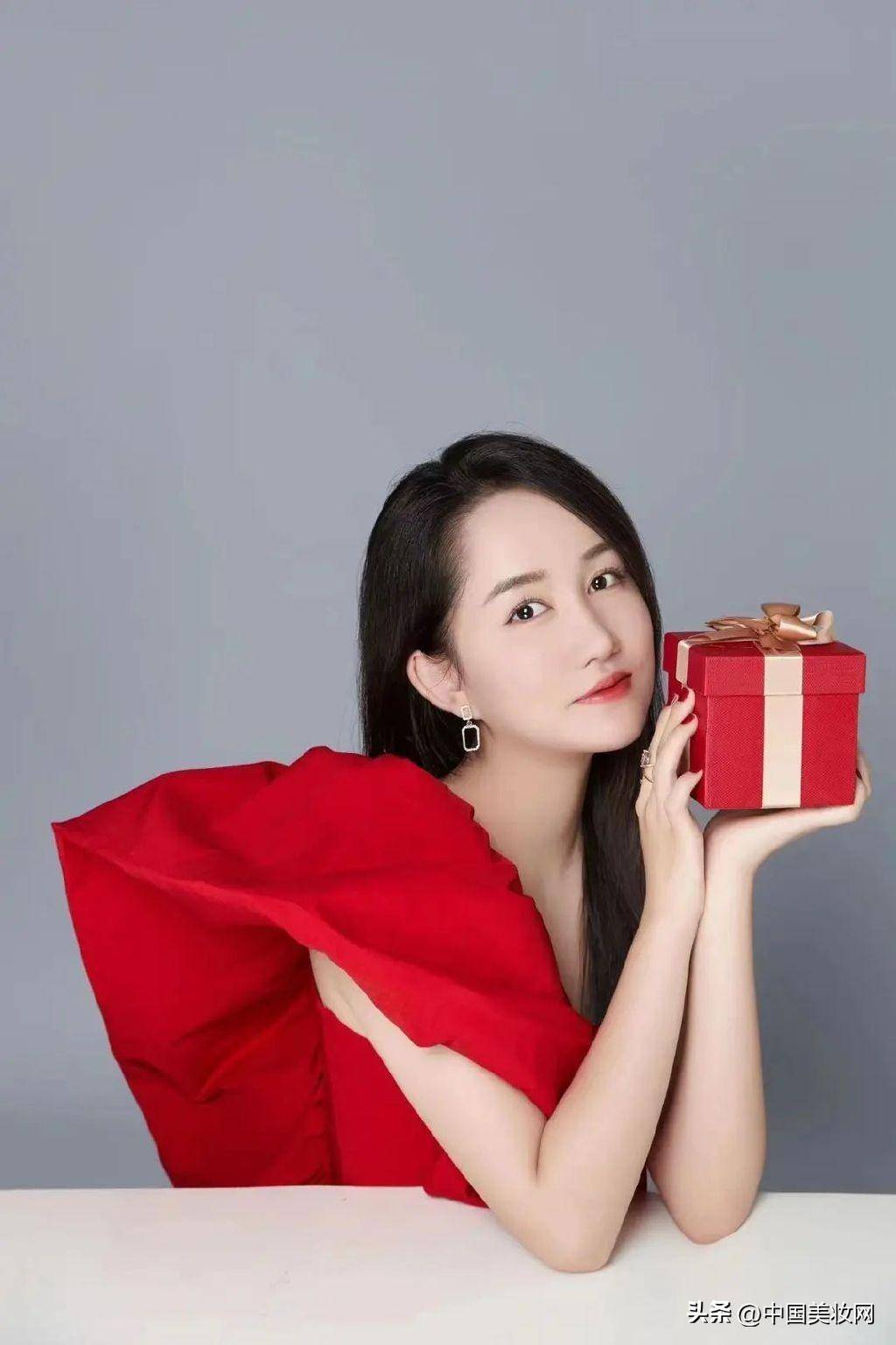 她将品牌做到抖音美妆top5_田老_直播_植美馥