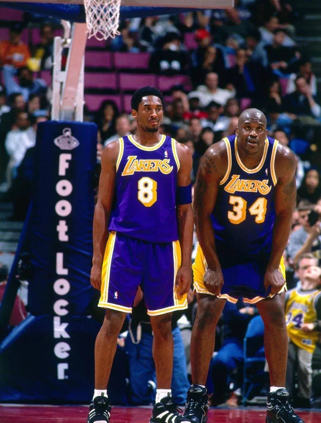 篮球热点事件3月10日:科比,狄龙教莫兰特换号特硬开故事?