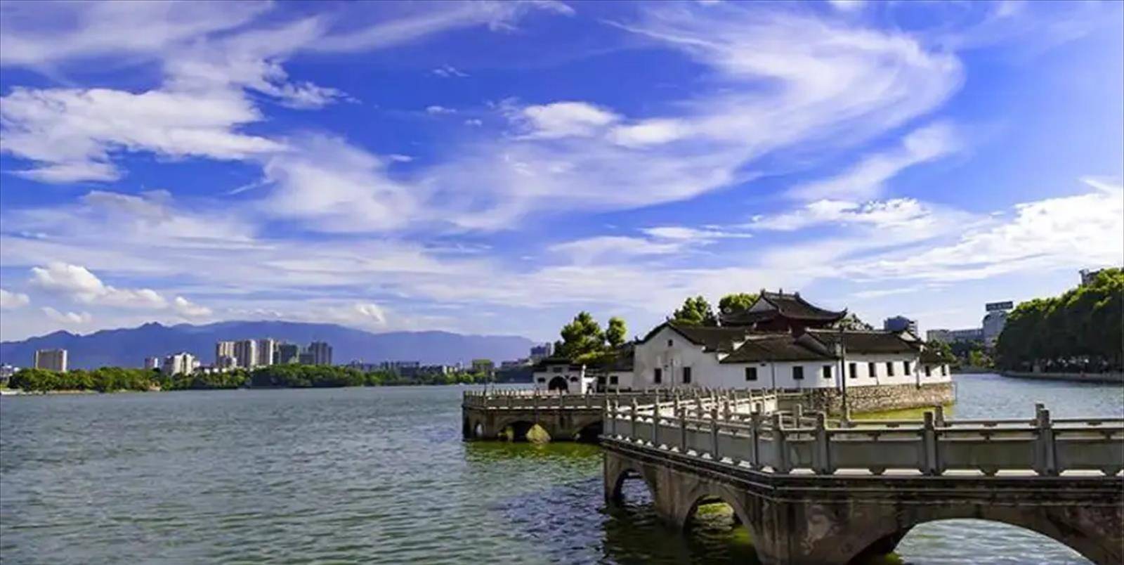 九江甘棠湖,千年美景烟水亭,镶嵌在繁华闹市的璀璨明珠