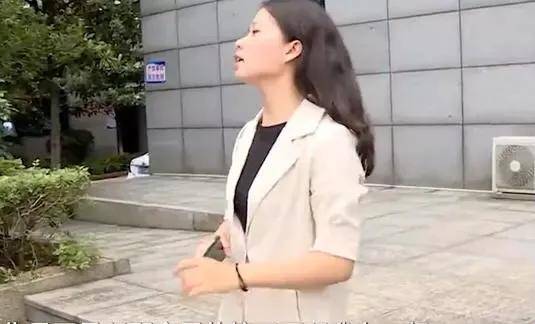 硬核推荐（女儿恶搞妈妈怀孕）妈妈发现女儿怀孕 第9张