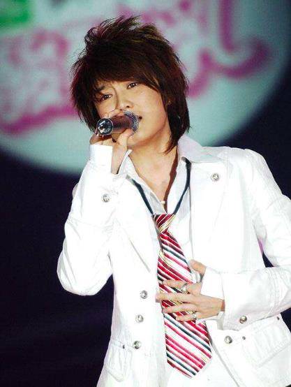 37岁"超女"刘力扬近照曝光,当年人气季军,如今星光暗淡_李宇春_节目