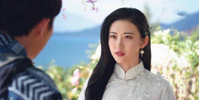 司藤:沈银灯女相男身?