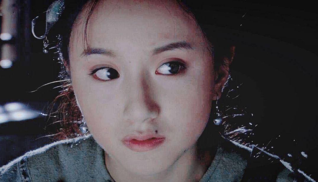脸上有痣也好看的6位女演员,不仅位置恰到好处,还成了个人特色_殷桃
