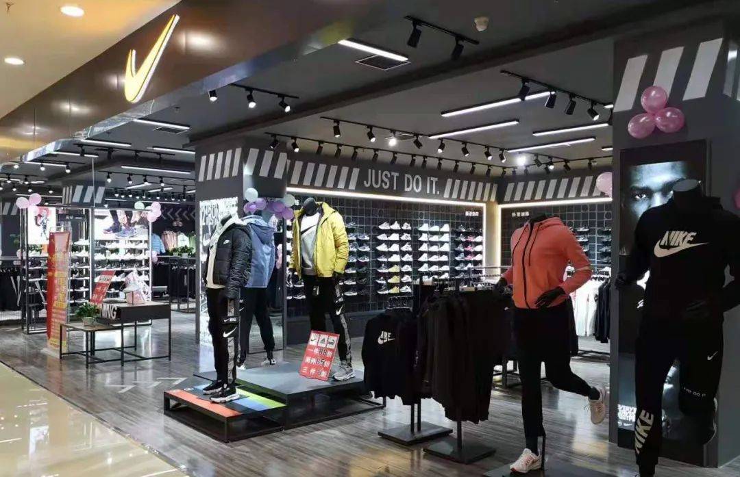 运动实体店拿货有什么技巧?_款式_店铺_品质