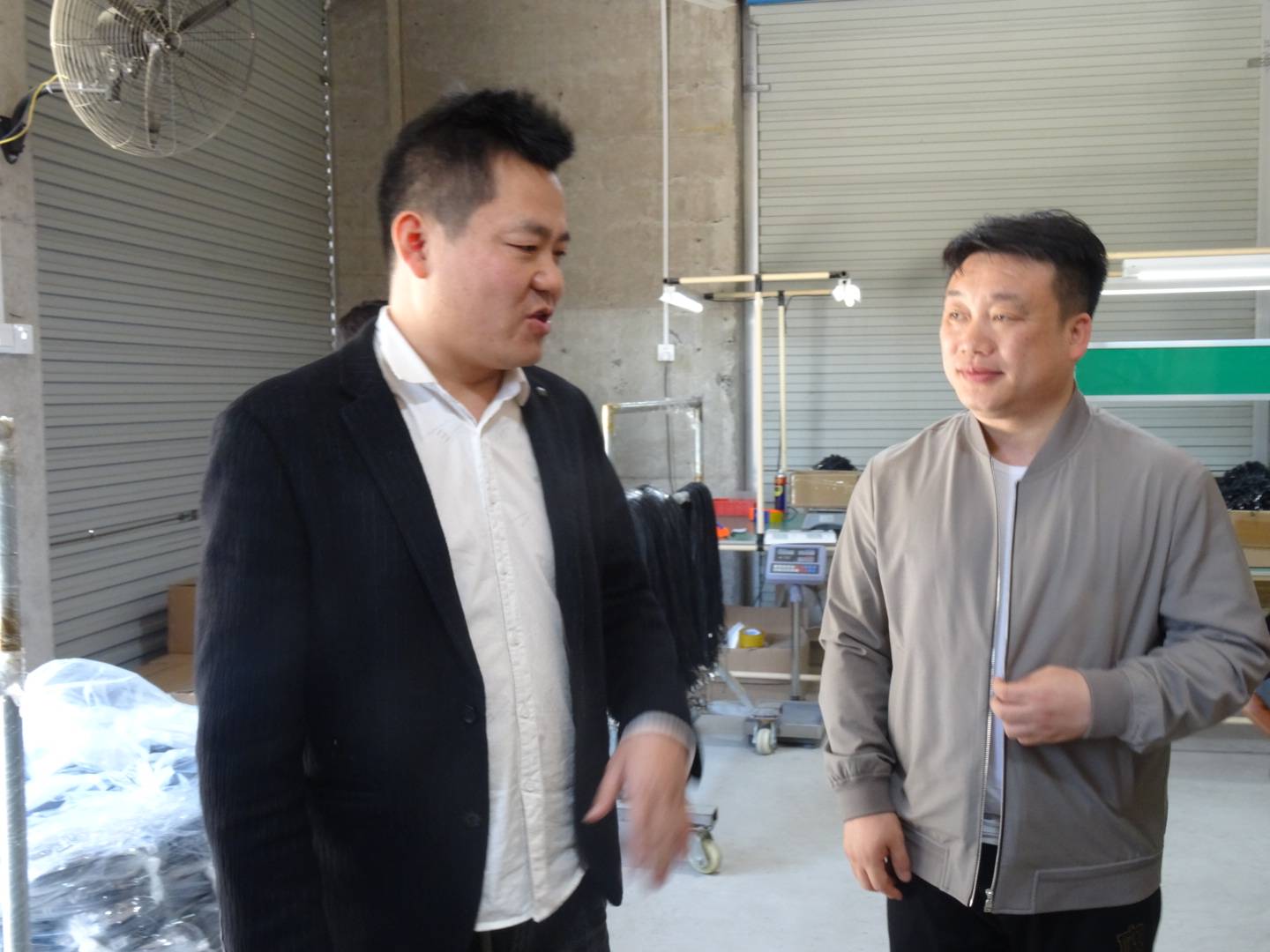 新化县琅塘镇领导考察调研苏新社区企业_就业_的生产_自力
