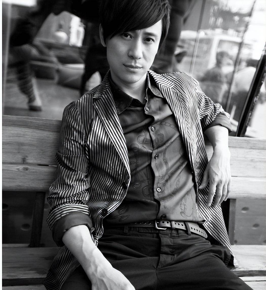 没有余佳恩,就没有现在的解晓东,从谷底到辉煌一直不离不弃