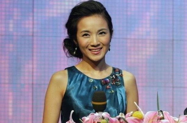 她曾是电视主持,被传与韩红结婚,如今男子身边近照全曝光_管彤_娱乐