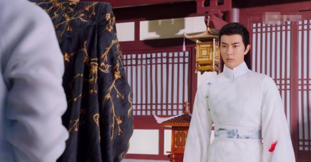 《两世欢》《任人唯亲》陈钰琪饰演,两个角色反差大,于梦雨身心都在