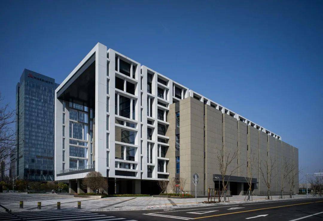 南京文化新地标“江宁美术馆·百家湖文化中心”揭幕,姚仁喜设计_建筑_项目_发展