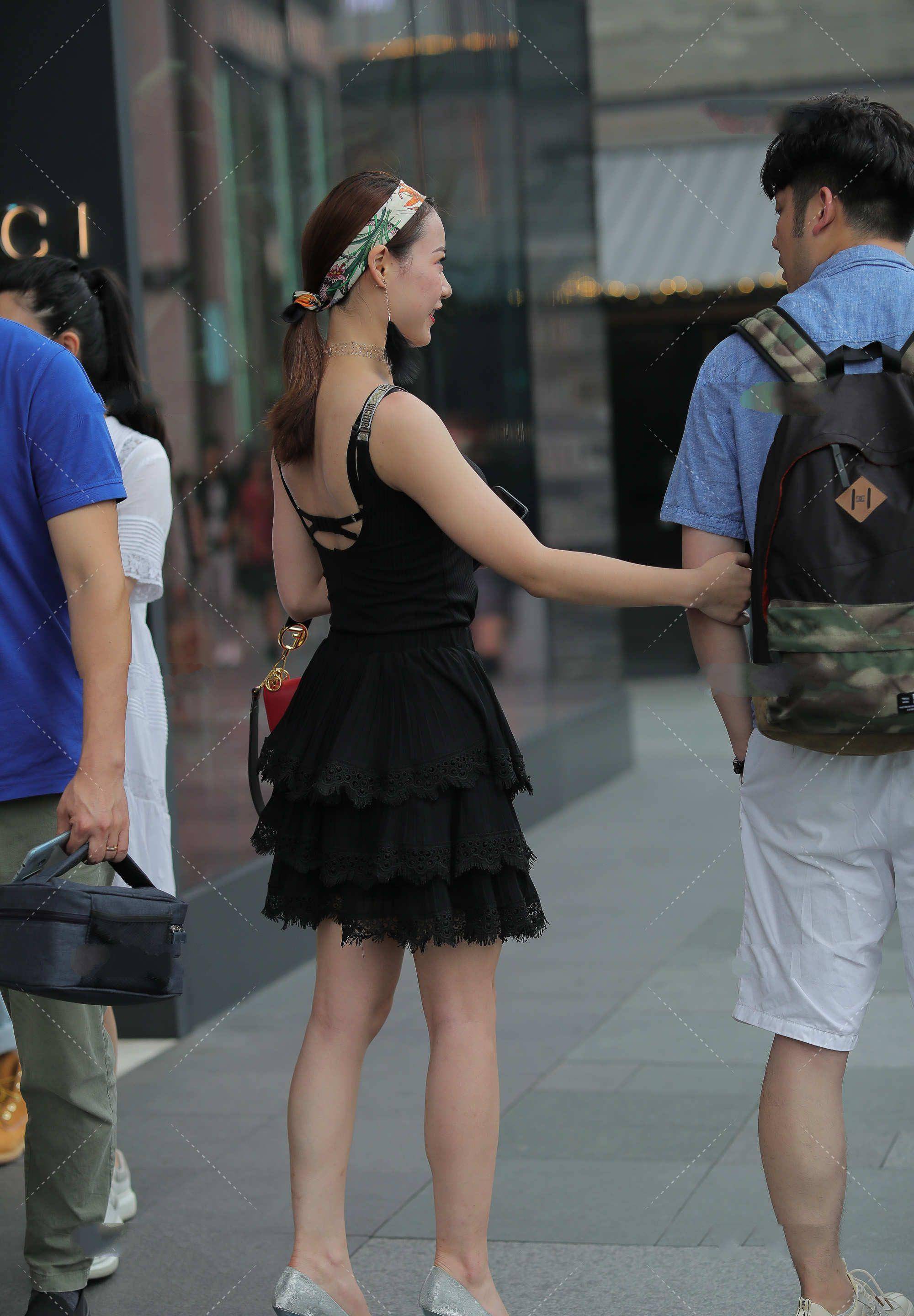 黑色蛋糕裙,打造小公主既视感,清新时尚,高级又有质感_裙摆_的设计