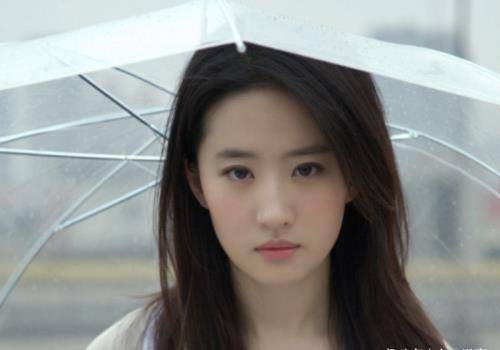 刘亦菲打伞的图片图片