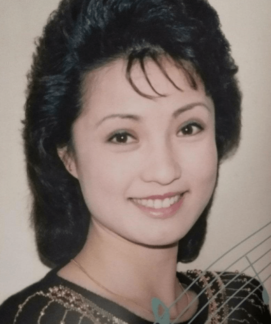 原创
“加入”霍震霆，三拒电视，这个叫做侯玉婷的女人什么来头？