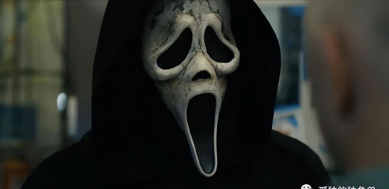 如同ghostface无预警出现一样,导演在彩蛋part也用了