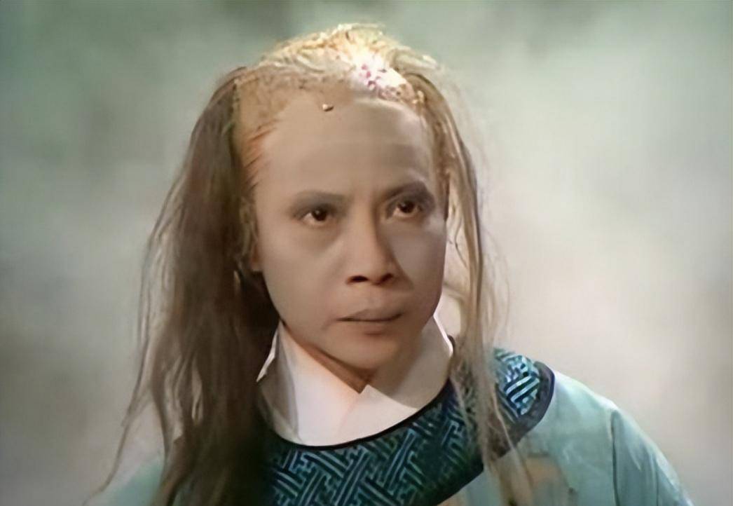 香港"鬼后"罗兰:拍了百部鬼片,至今无人敢娶,膝下只有古天乐_角色