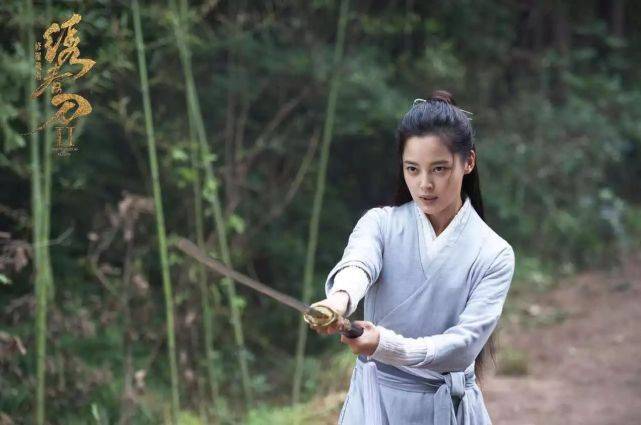 戚家刀的后人,门下有无数弟子,就连最牛的加钱居士丁修都是他的徒弟