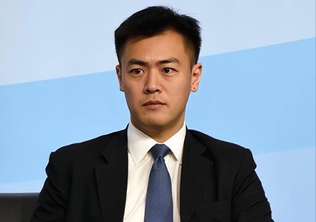 刘鸣炜宣布再婚-因为彼此同步所以相互吸引_事情_方式_媒体