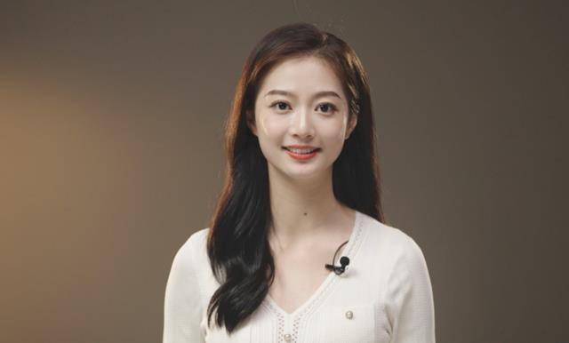 复旦大学校花冯琳落户上海,大方晒出新证件,气质更上一层楼了_梦想