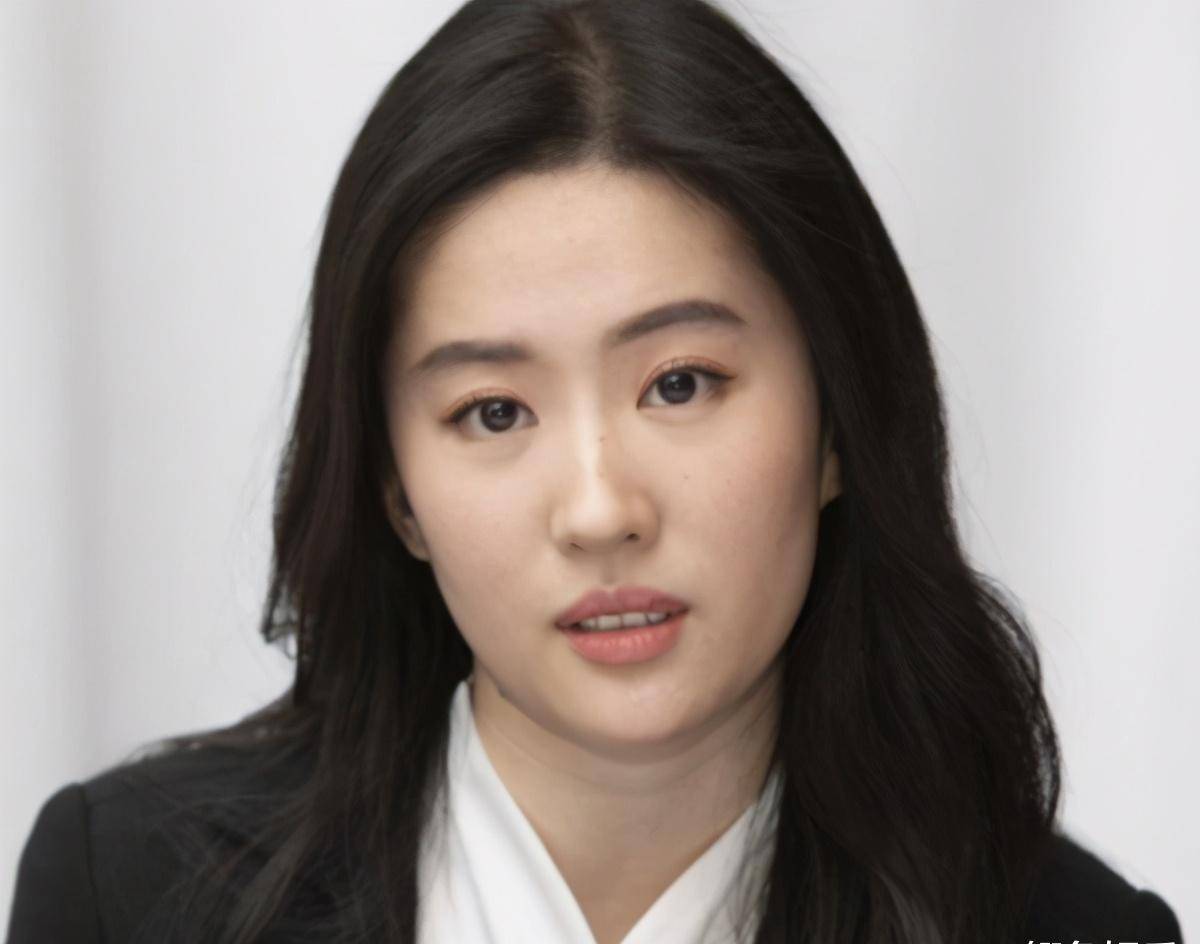 刘亦菲近照曝光,仙女滤镜依旧存在,发福只是一时_身材_照片_管理