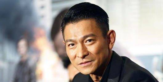 靠着哥哥刘德华成为千万富豪的刘德盛,如今变化惊人_弟弟_大姐_姐姐