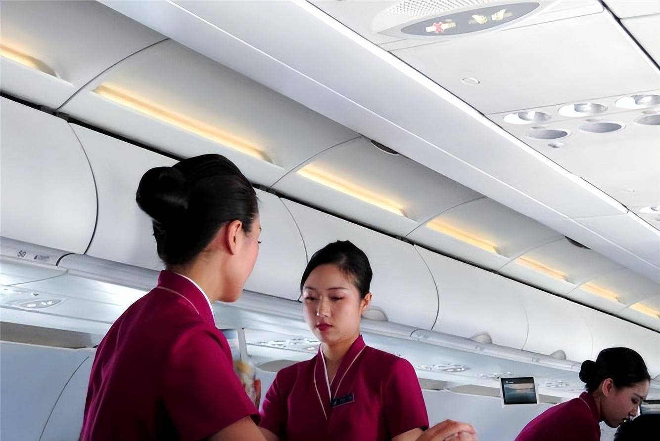 举重冠军占旭刚:退役后娶初恋空姐,带出奥运冠军徒弟,官至副厅_姚健