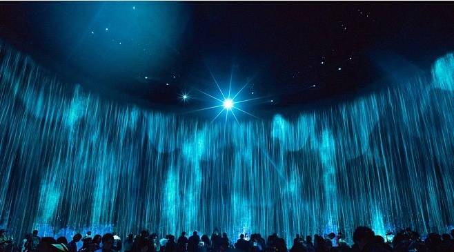 水幕投影视听装置打造的无限宇宙_观众_建筑_北京
