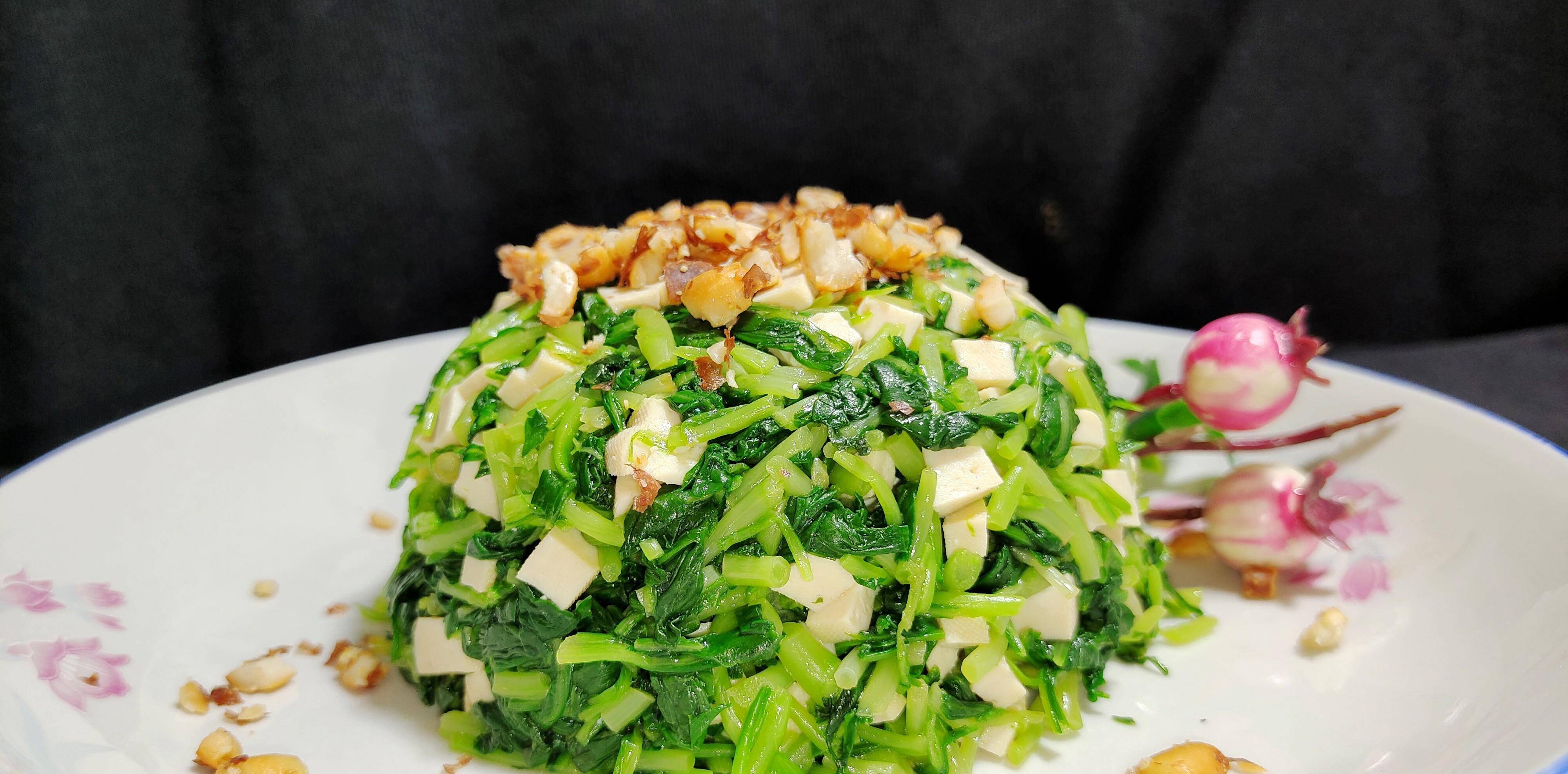 马兰头拌香干:春天"补钾"必吃野菜!