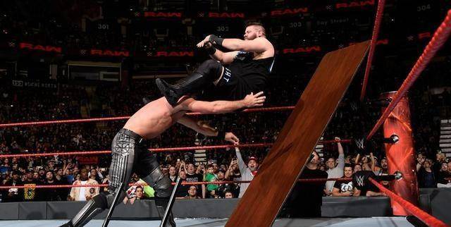 wwe《摔角狂热36》首日战报:重大冠军易手,黑羊大战战神!