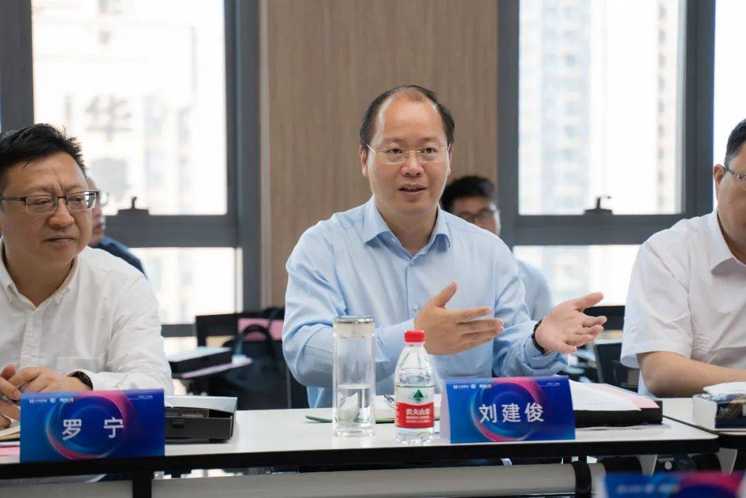 清远市清新区区委领导赴伽蓝公司考察交流_发展_企业_刘建俊