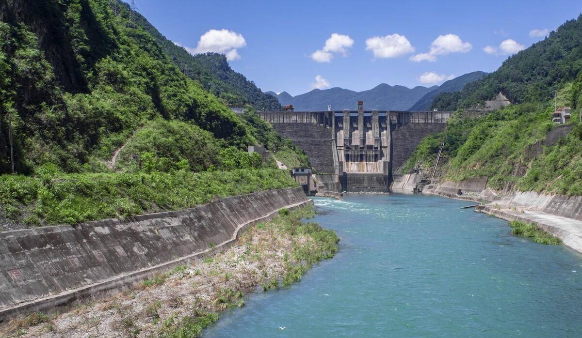 芦山金鸡峡水库有多大图片