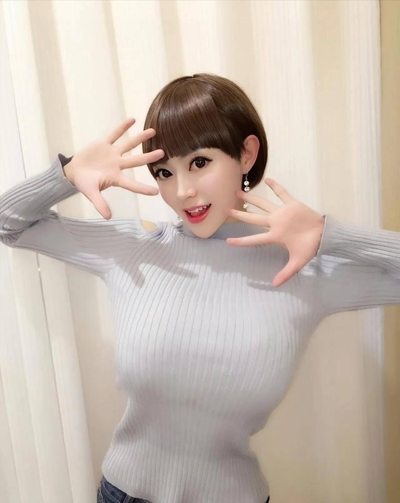 潘春春:首位通过恋爱综艺而红的女星,如今依旧活跃在舞台