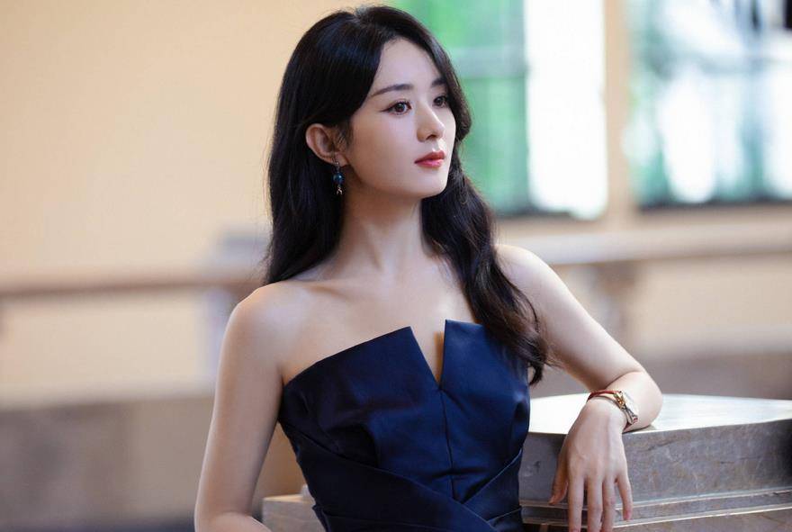 从赵丽颖"陪金主"到张子枫"陪睡",我错过了家庭娱乐的 .