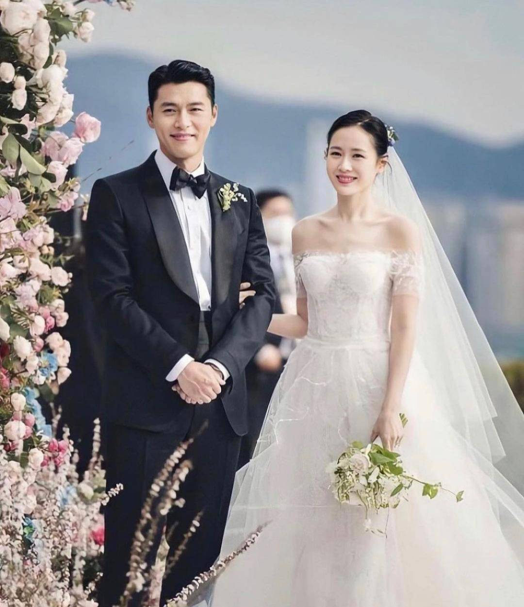 iu&李钟硕,youngtak&韩孝周,朴宝剑&ha智媛,金钟国,jessi宣布结婚等