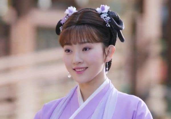 其实孙艺宁在许多剧中都有露脸,比如在2012年的时候,参演古装偶像爱情
