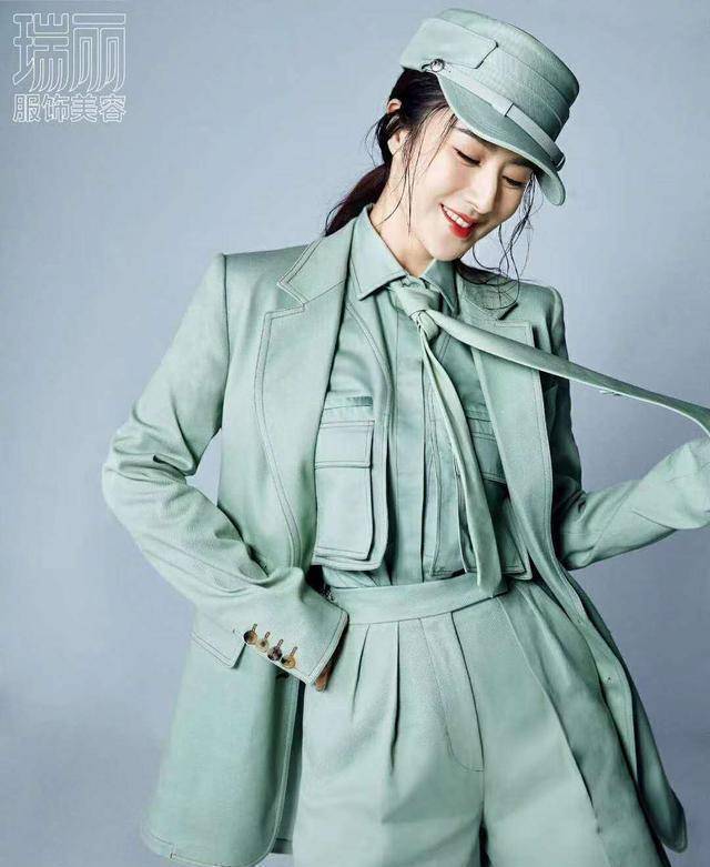 不仅带货能力强,穿搭功力更是惊艳_薇娅_时尚_带着