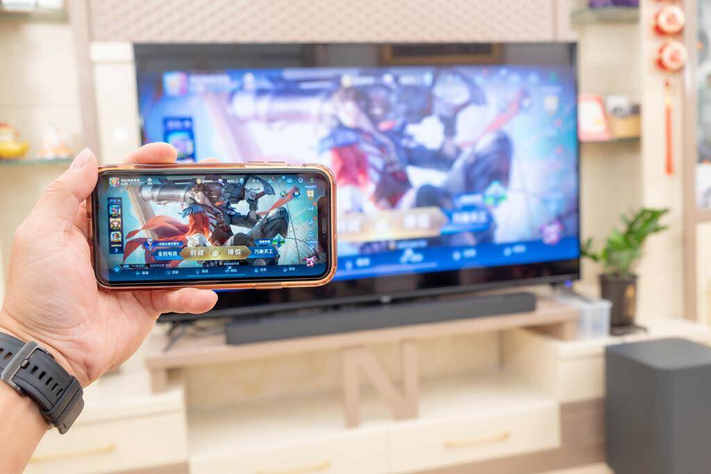 590W功率，支持杜比全景声，JBL BAR500回音壁音箱体验